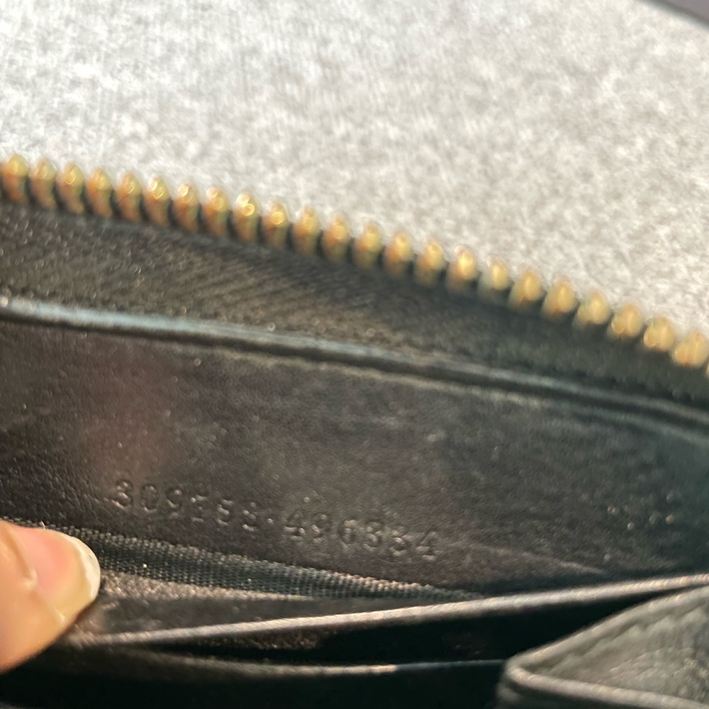 ❌SOLD❌ GUCCI GUCCISSIMA WALLET ON CHAIN - Picture 6 of 9